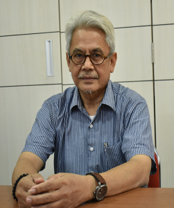 Prof. Dr. Moh. Thahir Haning, M. Si