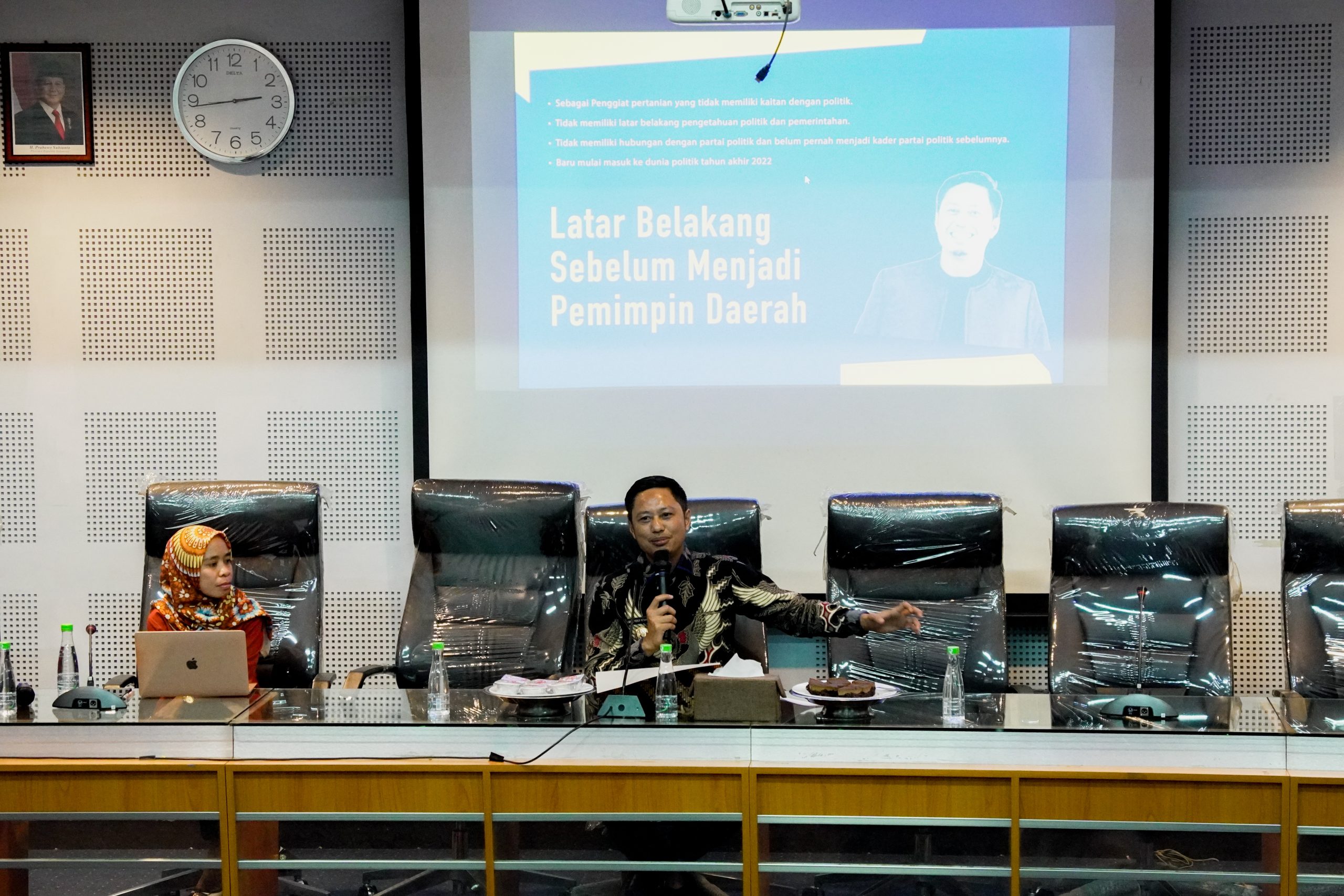 Bupati Enrekang Jadi Pembicara Utama di Seminar Karir FISIP UNHAS, Ajak Generasi Baru Menjadi Pemimpin